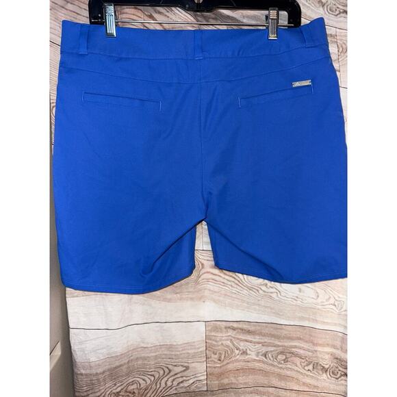 ADIDAS shorts size 10 Golf, Pickleball, tennis - Picture 3 of 4